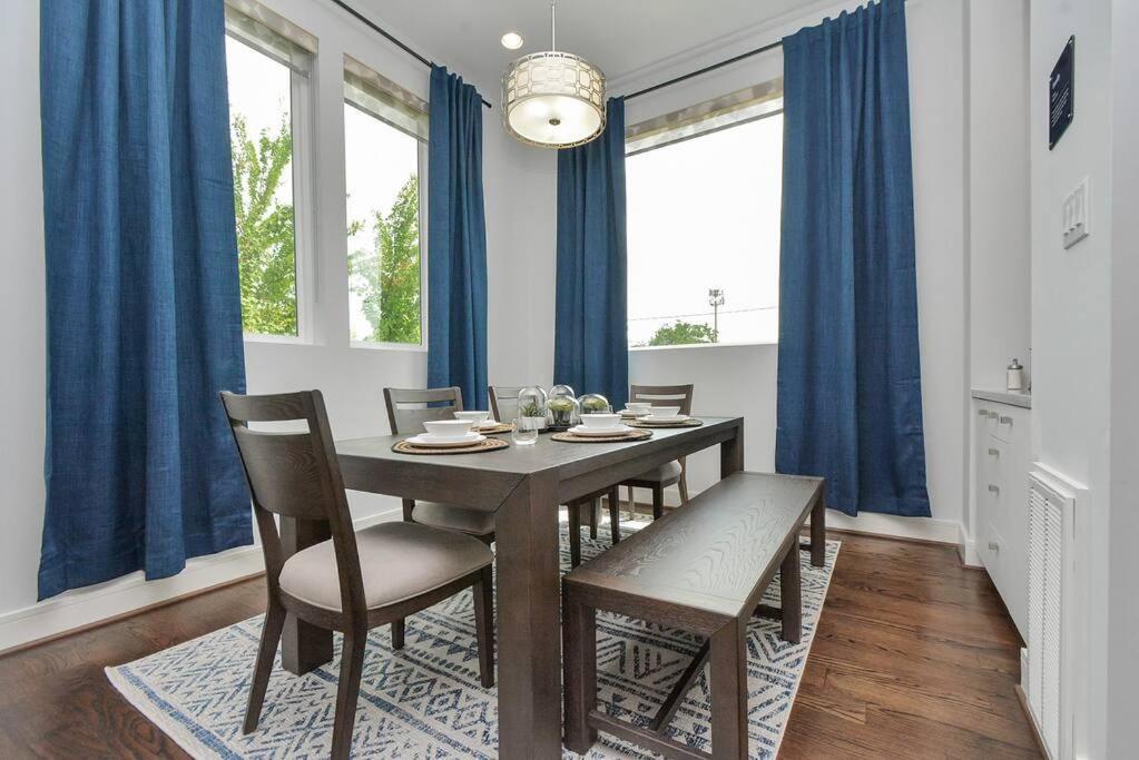 Villa Casa Labella - Downtown Skyline Views - Sleeps 10 à Houston Extérieur photo