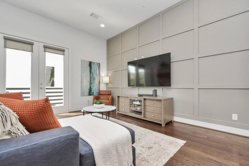 Villa Casa Labella - Downtown Skyline Views - Sleeps 10 à Houston Extérieur photo