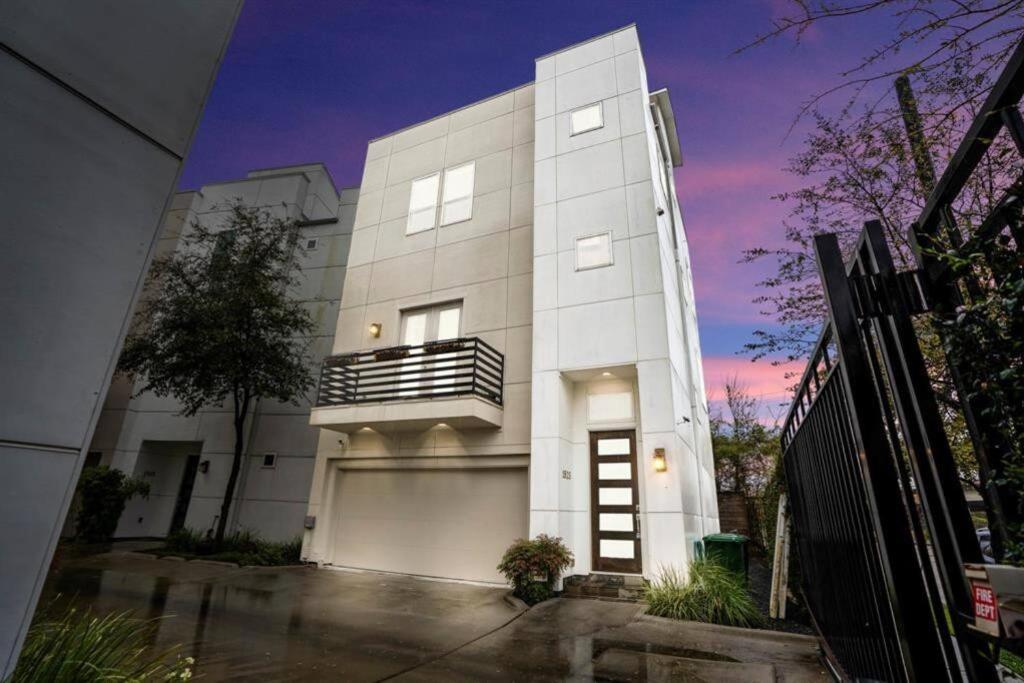 Villa Casa Labella - Downtown Skyline Views - Sleeps 10 à Houston Extérieur photo