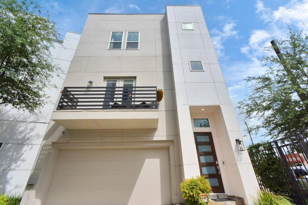 Villa Casa Labella - Downtown Skyline Views - Sleeps 10 à Houston Extérieur photo