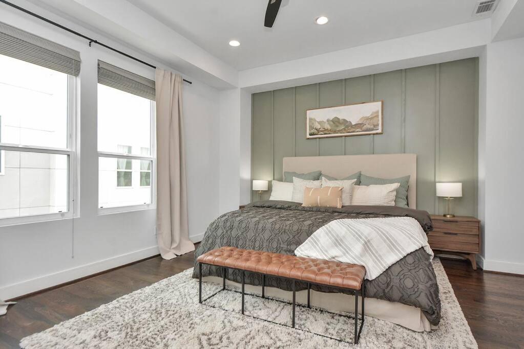 Villa Casa Labella - Downtown Skyline Views - Sleeps 10 à Houston Extérieur photo