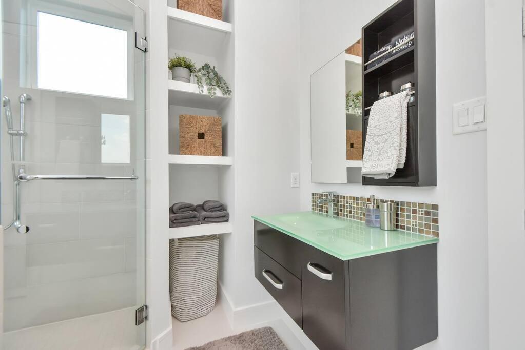 Villa Casa Labella - Downtown Skyline Views - Sleeps 10 à Houston Extérieur photo