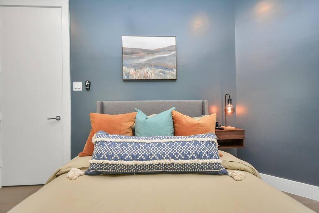 Villa Casa Labella - Downtown Skyline Views - Sleeps 10 à Houston Extérieur photo