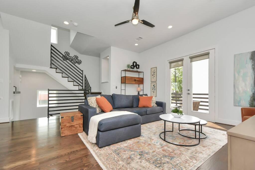 Villa Casa Labella - Downtown Skyline Views - Sleeps 10 à Houston Extérieur photo